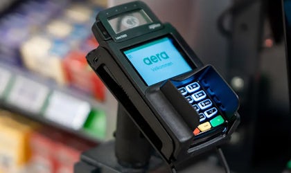 Bankterminal i butikk